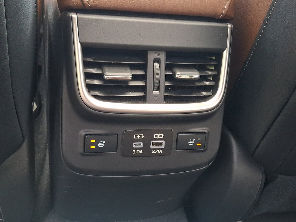 Certified 2024 Subaru Outback Touring AWD/4WD image 12