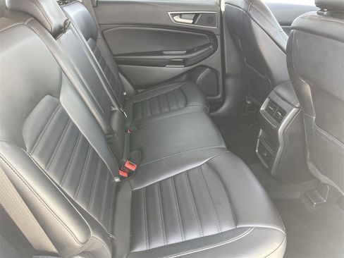 Used 2022 Ford Edge SEL w/ Cargo Accessory Package image 11