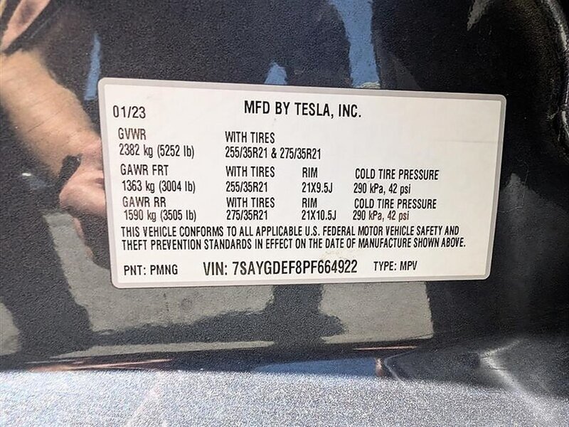Used 2023 Tesla Model Y Performance AWD/4WD image 32