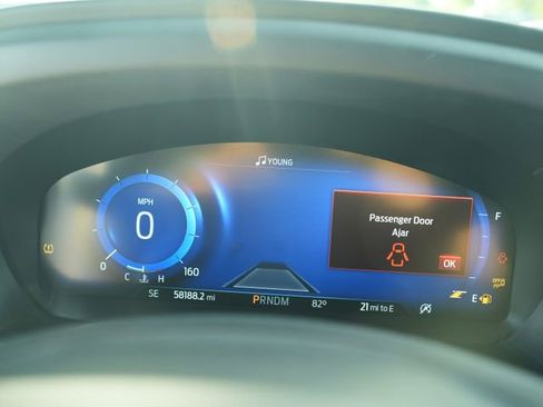 Used 2020 Ford Explorer Platinum w/ Premium Technology Package AWD/4WD image 34