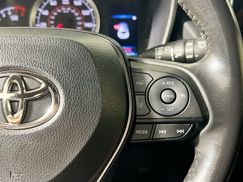 Used 2022 Toyota Corolla SE FWD image 18