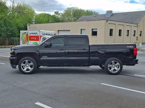 Used 2017 Chevrolet Silverado 1500 LT w/ Texas Edition AWD/4WD image 4
