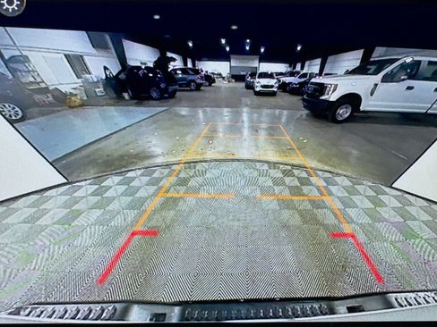 Used 2023 Chevrolet Colorado W/T image 18