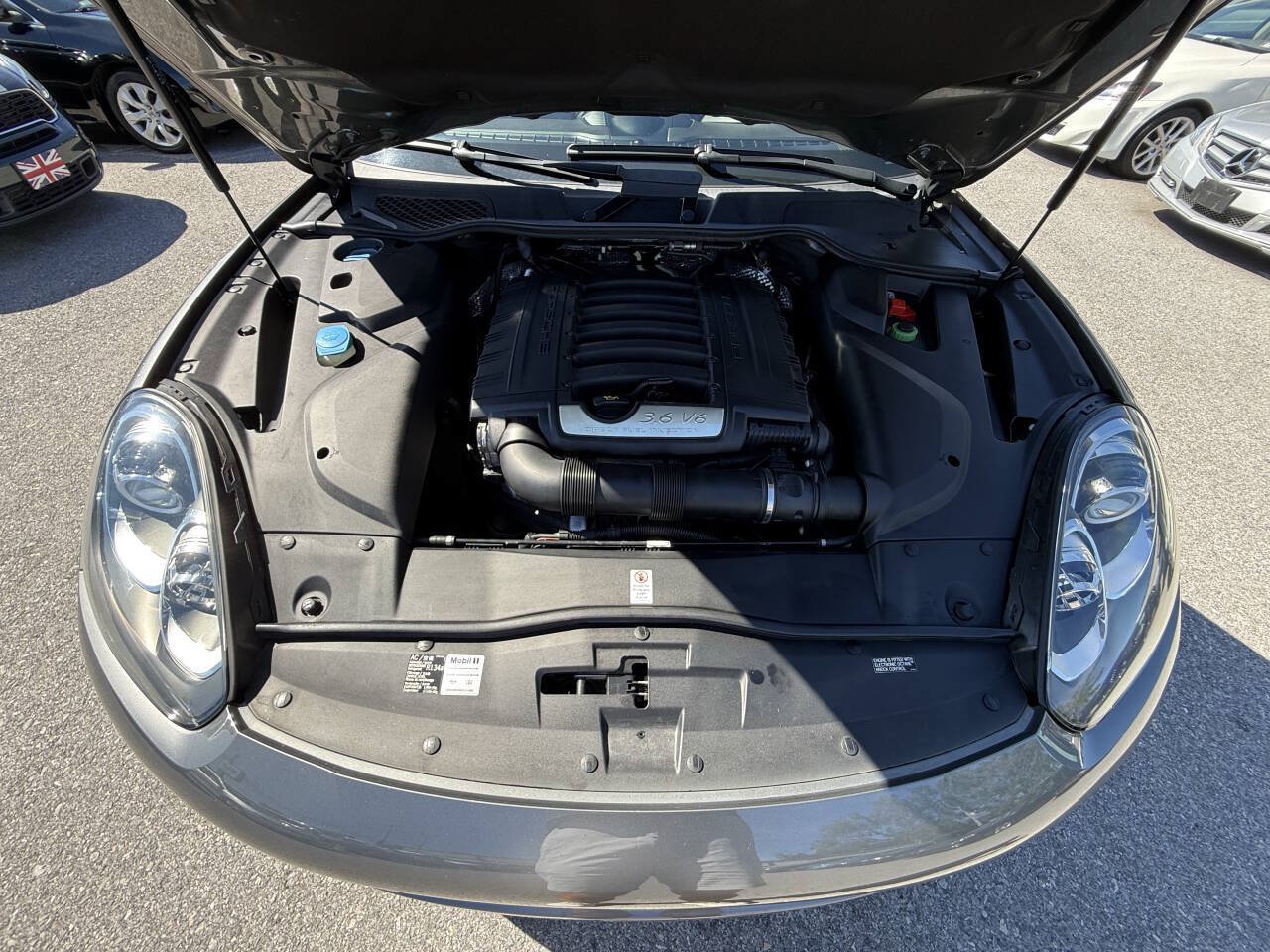 Used 2016 Porsche Cayenne AWD/4WD image 26
