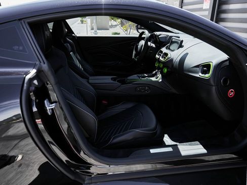 Used 2023 Aston Martin V12 Vantage RWD image 29
