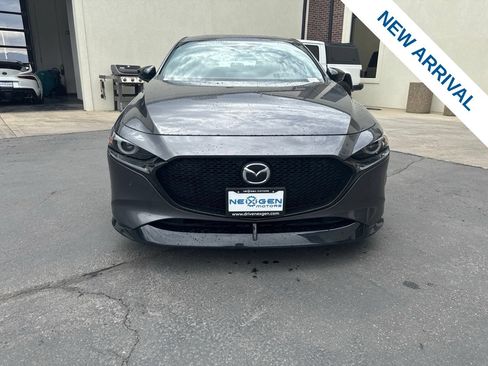 Used 2024 MAZDA MAZDA3 Hatchback w/Premium Plus Pkg AWD/4WD image 2