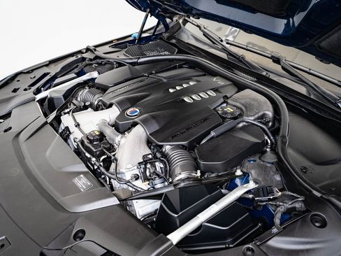 Used 2022 BMW ALPINA B7 xDrive image 46