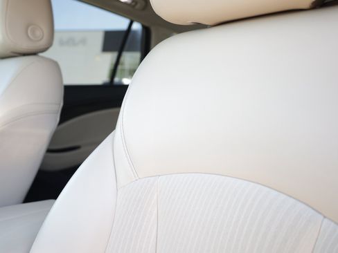 Used 2020 Buick Envision Preferred FWD image 15