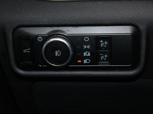 Used 2023 Ford Explorer XLT w/ Equipment Group 202A image 40