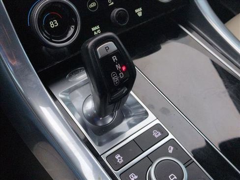 Used 2019 Land Rover Range Rover Sport Supercharged image 17
