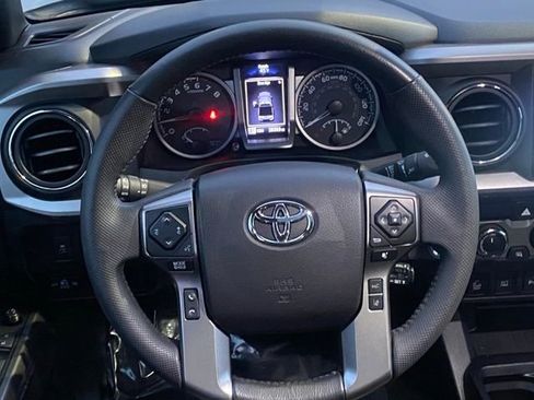 Used 2021 Toyota Tacoma Limited image 11