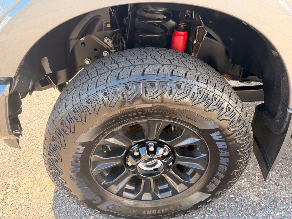 Used 2022 Ford F250 Lariat w/ Tremor Off-Road Package AWD/4WD image 23