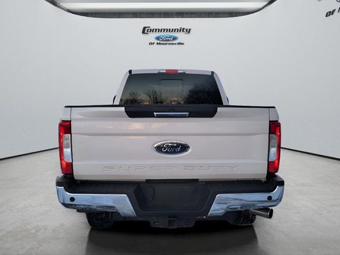 Used 2018 Ford F250 Lariat w/ Chrome Package image 8