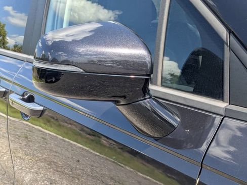 Certified 2024 Kia Carnival LX FWD image 13