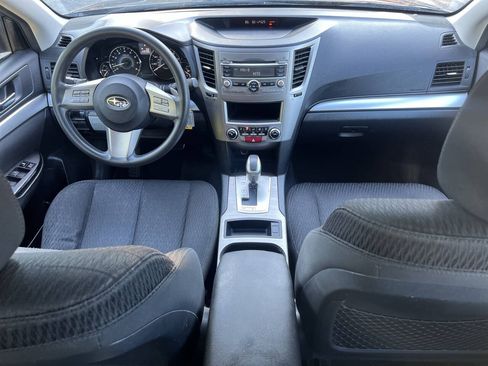 Used 2010 Subaru Outback 2.5i AWD/4WD image 18