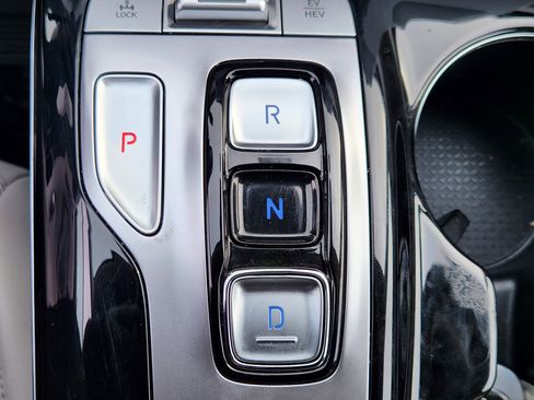 Certified 2024 Hyundai Tucson Limited image 13