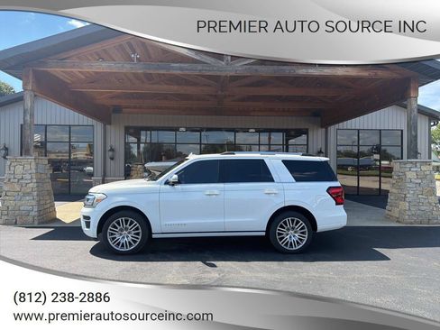 Used 2024 Ford Expedition Platinum AWD/4WD image 1