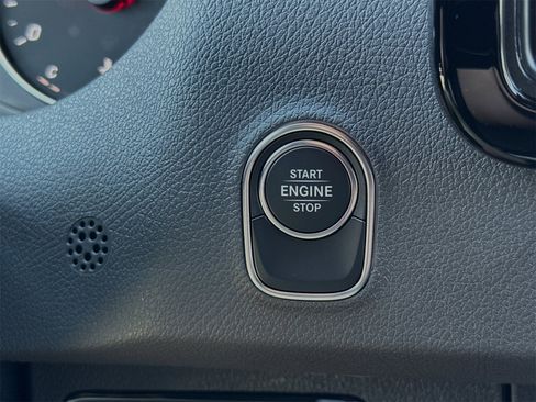 Used 2024 Mercedes-Benz Sprinter 2500 image 25