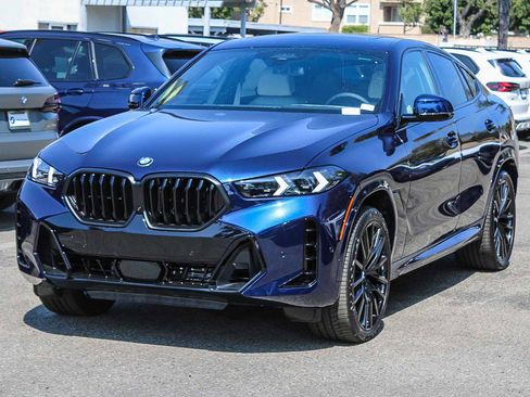 New 2026 BMW X6 xDrive40i image 3