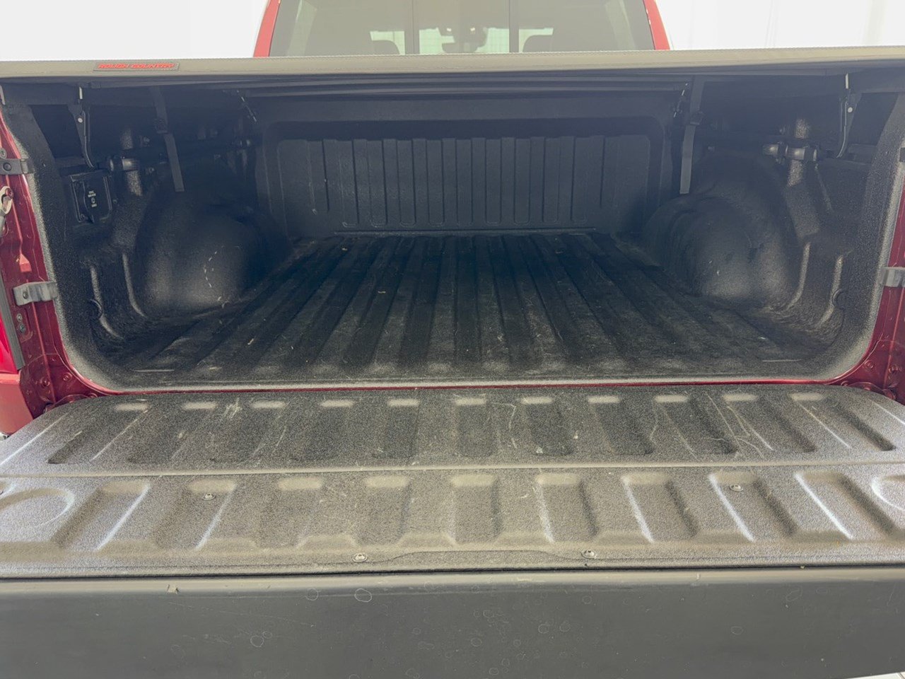 Used 2025 RAM 1500 Laramie w/ Sport Appearance Package AWD/4WD image 28