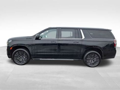 Used 2024 Chevrolet Suburban High Country w/ Max Trailering Package image 9