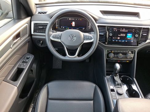 Certified 2021 Volkswagen Atlas Cross Sport SEL image 12