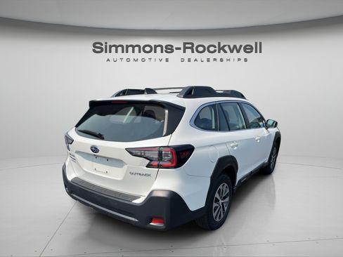 Used 2024 Subaru Outback AWD/4WD image 5