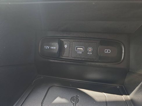 Used 2019 Hyundai Santa Fe FWD image 28