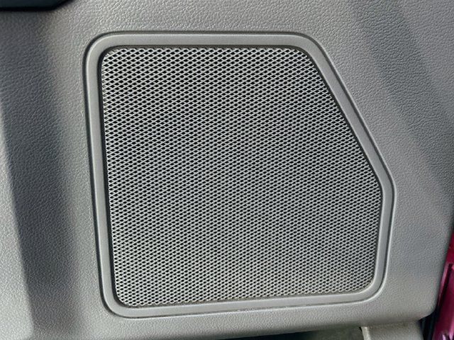 Used 2017 Ford F250 XLT AWD/4WD image 18