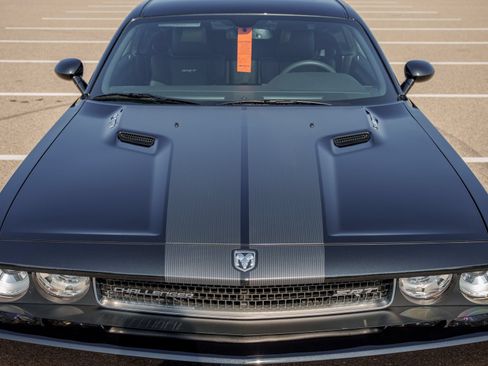 Used 2008 Dodge Challenger SRT8 RWD image 11