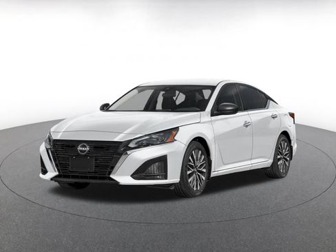 Used 2026 Nissan Altima 2.5 SV FWD image 4