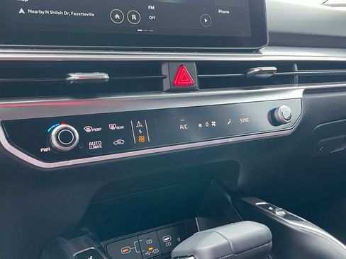 New 2026 Kia Sorento EX FWD image 16