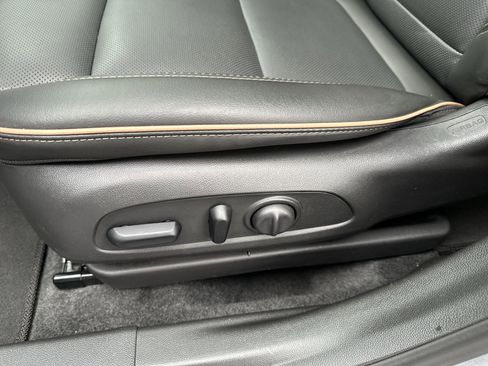 Certified 2024 Buick Envista Avenir image 12