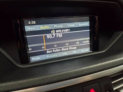 Used 2010 Mercedes-Benz E 350 Sedan image 30