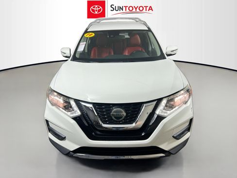 Used 2019 Nissan Rogue S w/ Special Edition Package image 9