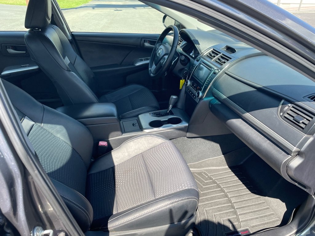 Used 2013 Toyota Camry SE FWD image 20