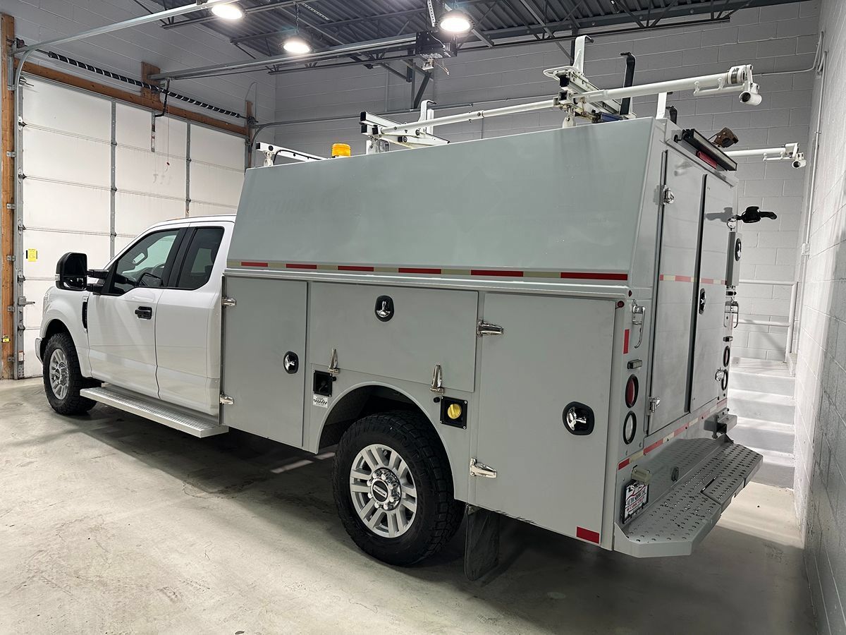 Used 2017 Ford F350 XLT RWD image 19