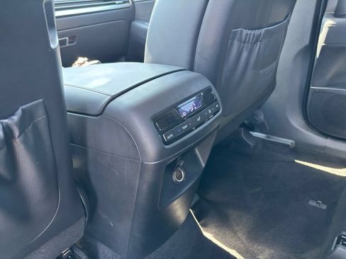 Used 2025 Hyundai Palisade SEL FWD image 25