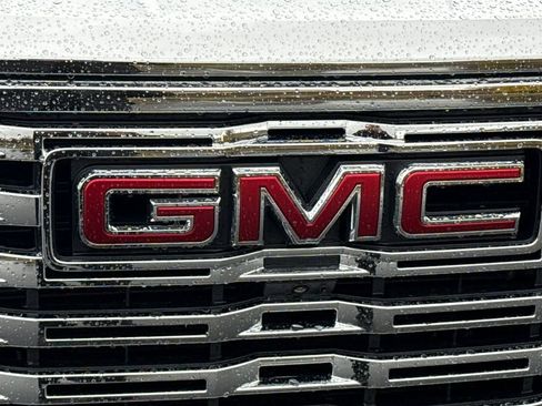 Used 2025 GMC Sierra 1500 Denali w/ Denali Reserve Package image 7