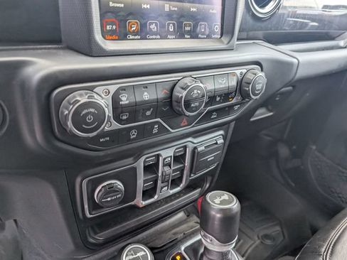 Used 2021 Jeep Wrangler Unlimited Sahara AWD/4WD image 20