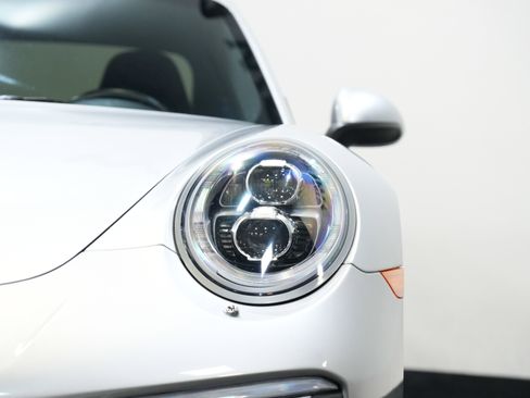 Used 2017 Porsche 911 Carrera S image 10