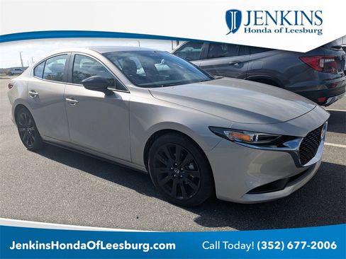 Used 2024 MAZDA MAZDA3 s image 1