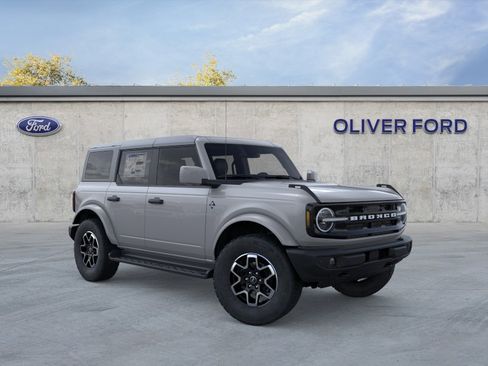 New 2026 Ford Bronco Outer Banks AWD/4WD image 8