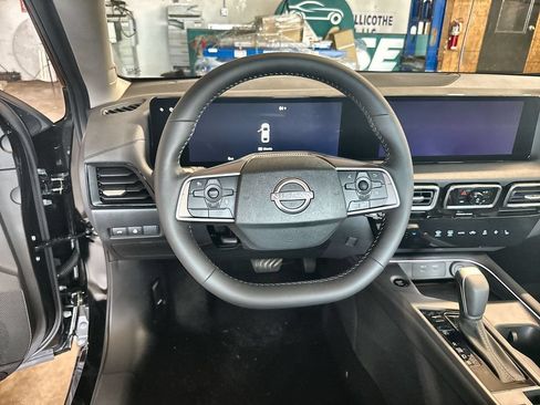 New 2026 Nissan Sentra SV w/ SV Convenience Package FWD image 11