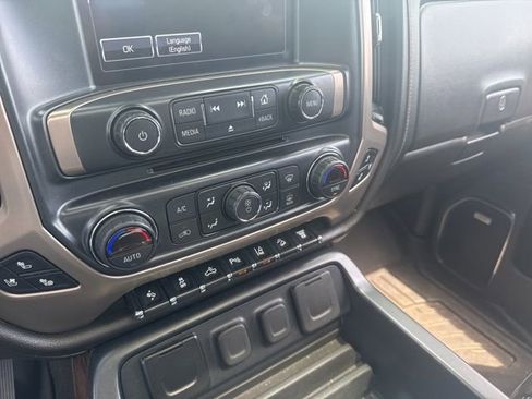 Used 2018 GMC Sierra 2500 Denali w/ Duramax Plus Package AWD/4WD image 42
