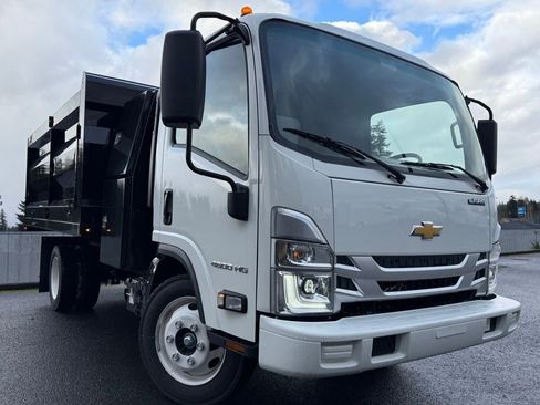 New 2024 Chevrolet Low Cab Forward image 7