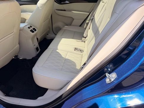 Used 2023 Buick Envision Avenir FWD image 10