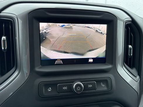 Used 2021 Chevrolet Silverado 2500 Custom w/ Custom Value Package image 9