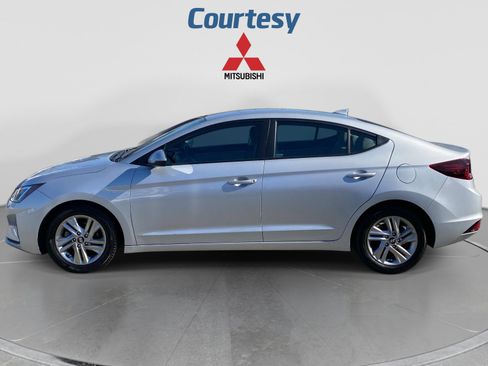 Used 2019 Hyundai Elantra SEL FWD image 2
