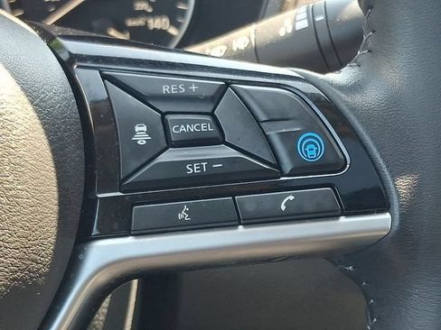 Used 2024 Nissan Altima 2.5 SV w/ SV Premium Package FWD image 23